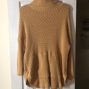 Turtle neck long sleeve sweater